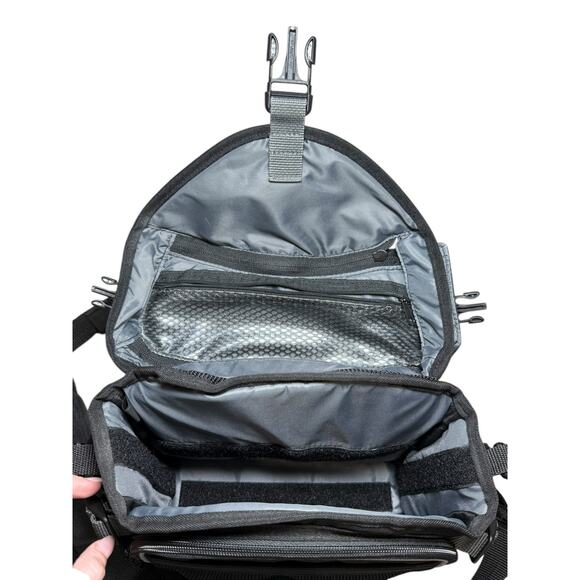 TAMRAC 5745 Velocity 5 Camera Bag Case Padded Shoulder Strap Black DSLR - Picture 7 of 12